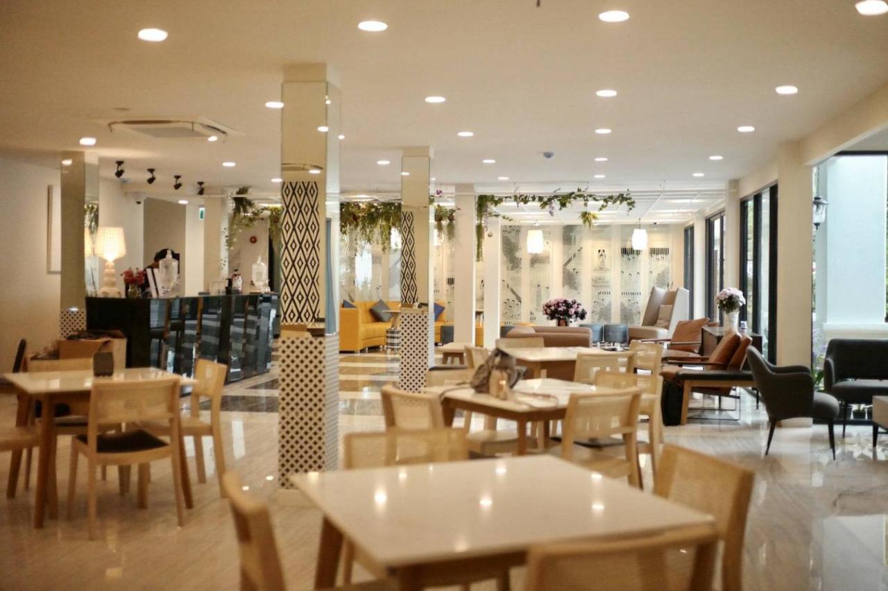 Ozone Hotel Samyan Bangkok Exterior foto